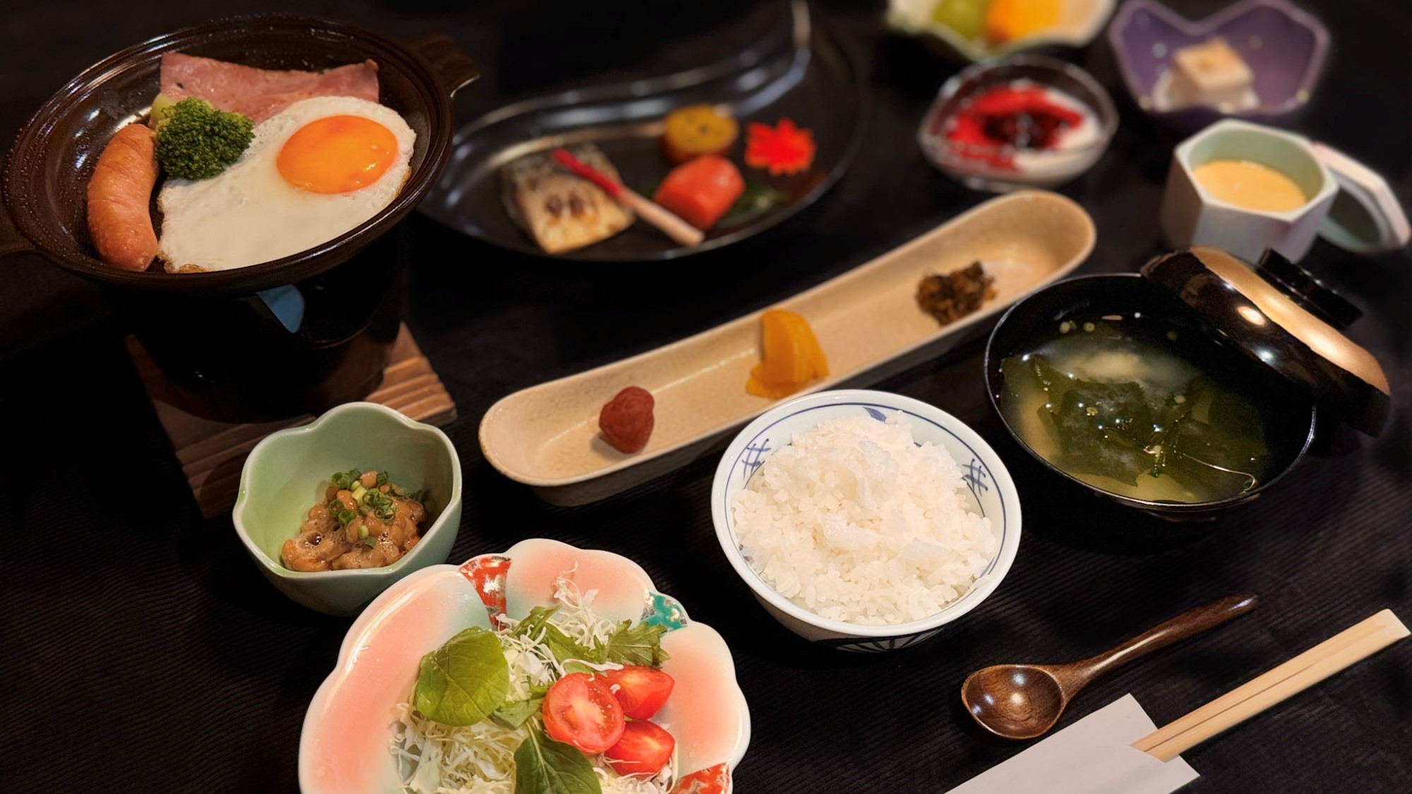 一日の始まりにふさわしい、心温まる朝のお膳をご用意