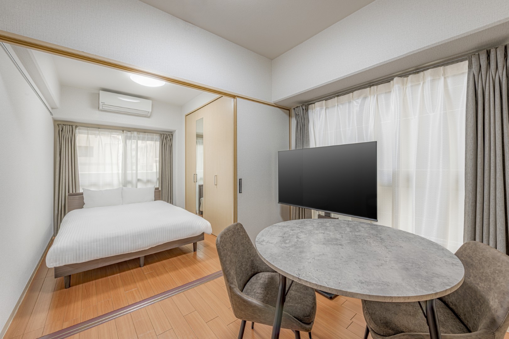 【アパートメントホテル】JR博多駅の博多口より徒歩約8分、マンションの一室をホテルとして改築