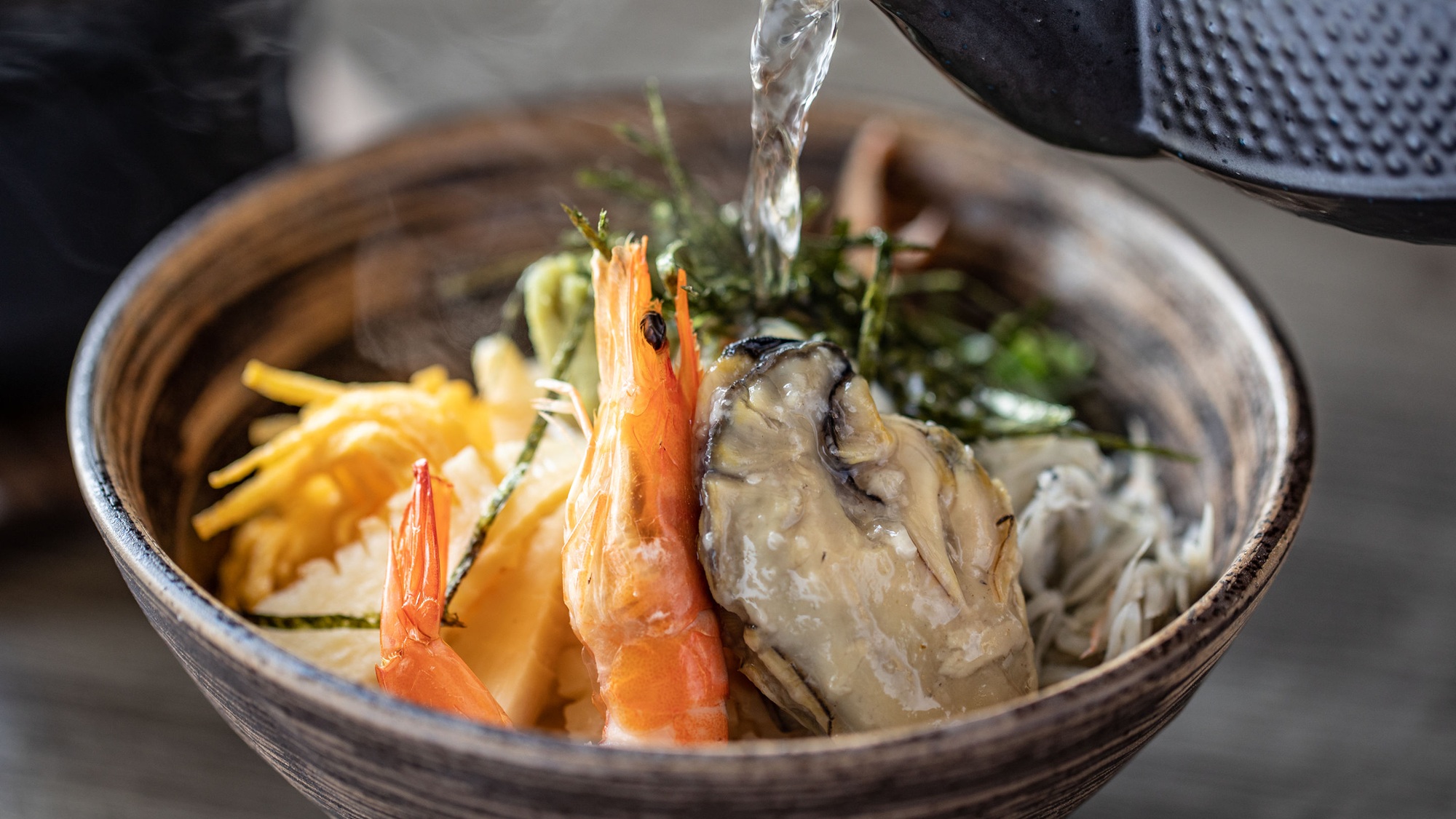 ・【夏季／朝食一例】地元の自慢の食材を、贅沢にお茶漬けで。