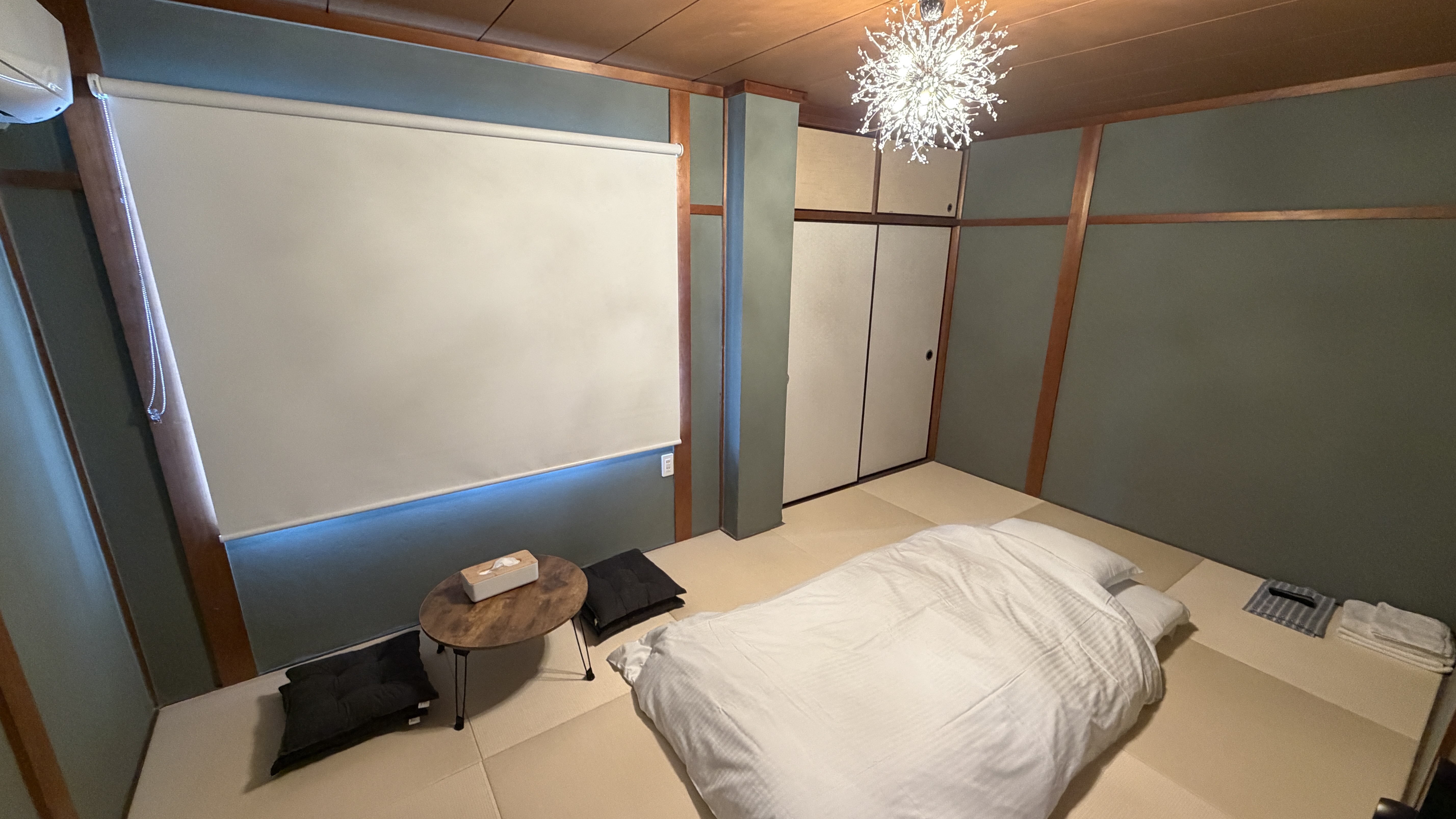Room9