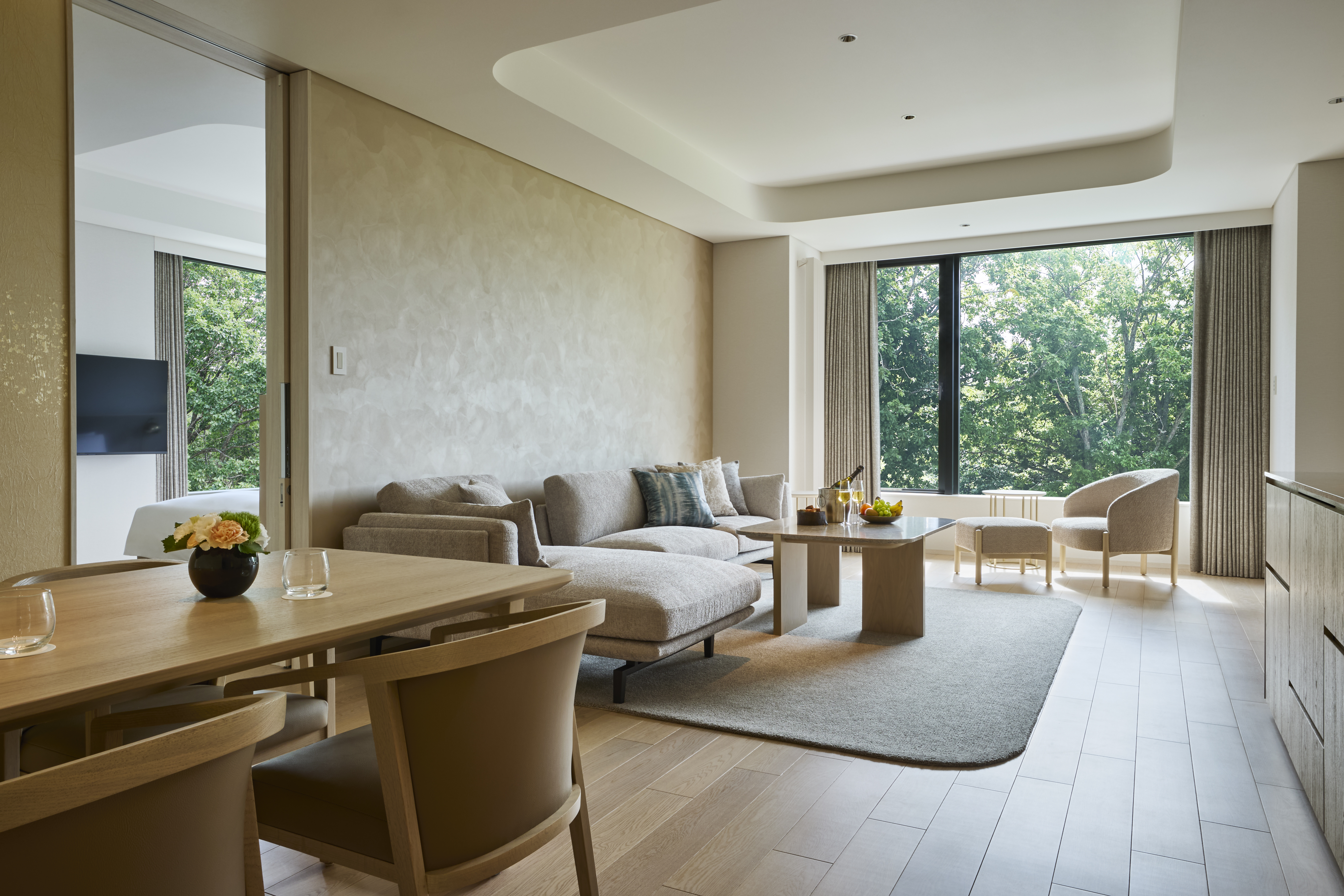 Corner Suite ForestView King2F