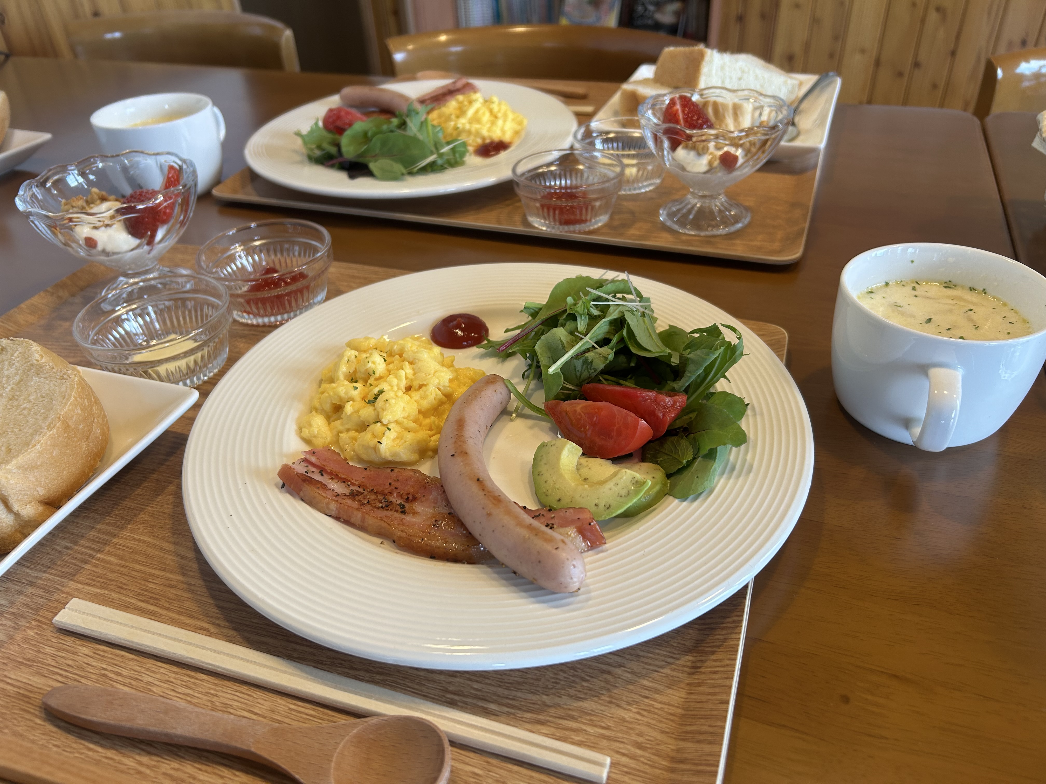 朝食