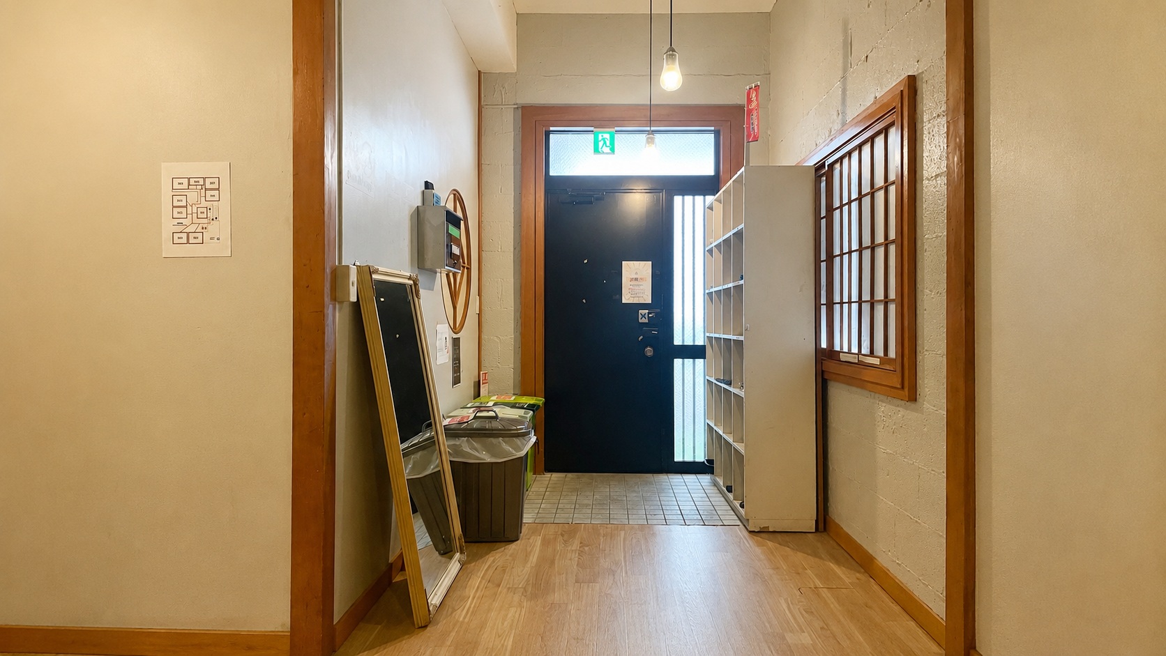 【共用】館内玄関入口