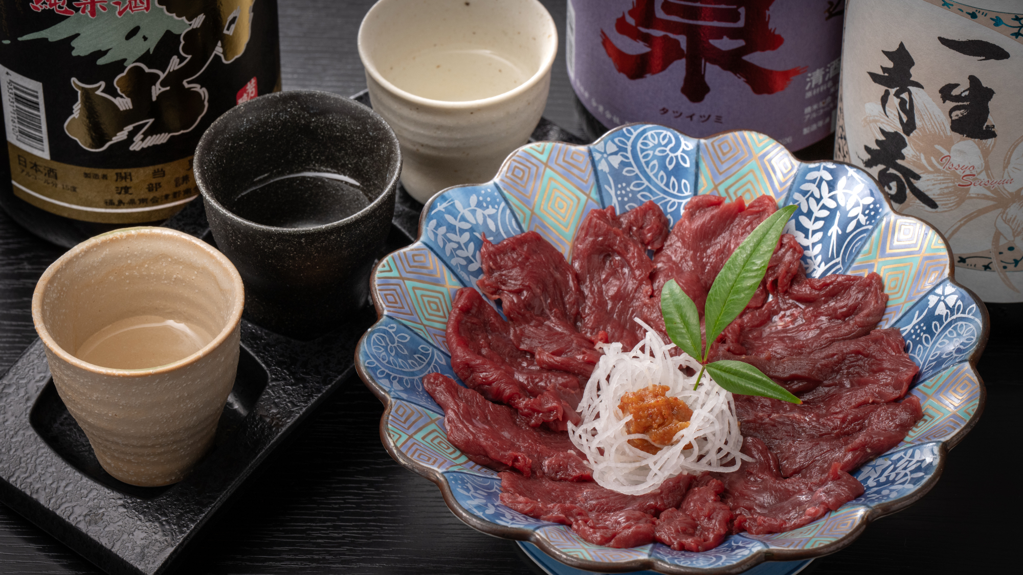 会津の郷土料理「馬刺」※画像は2名分のご用意です