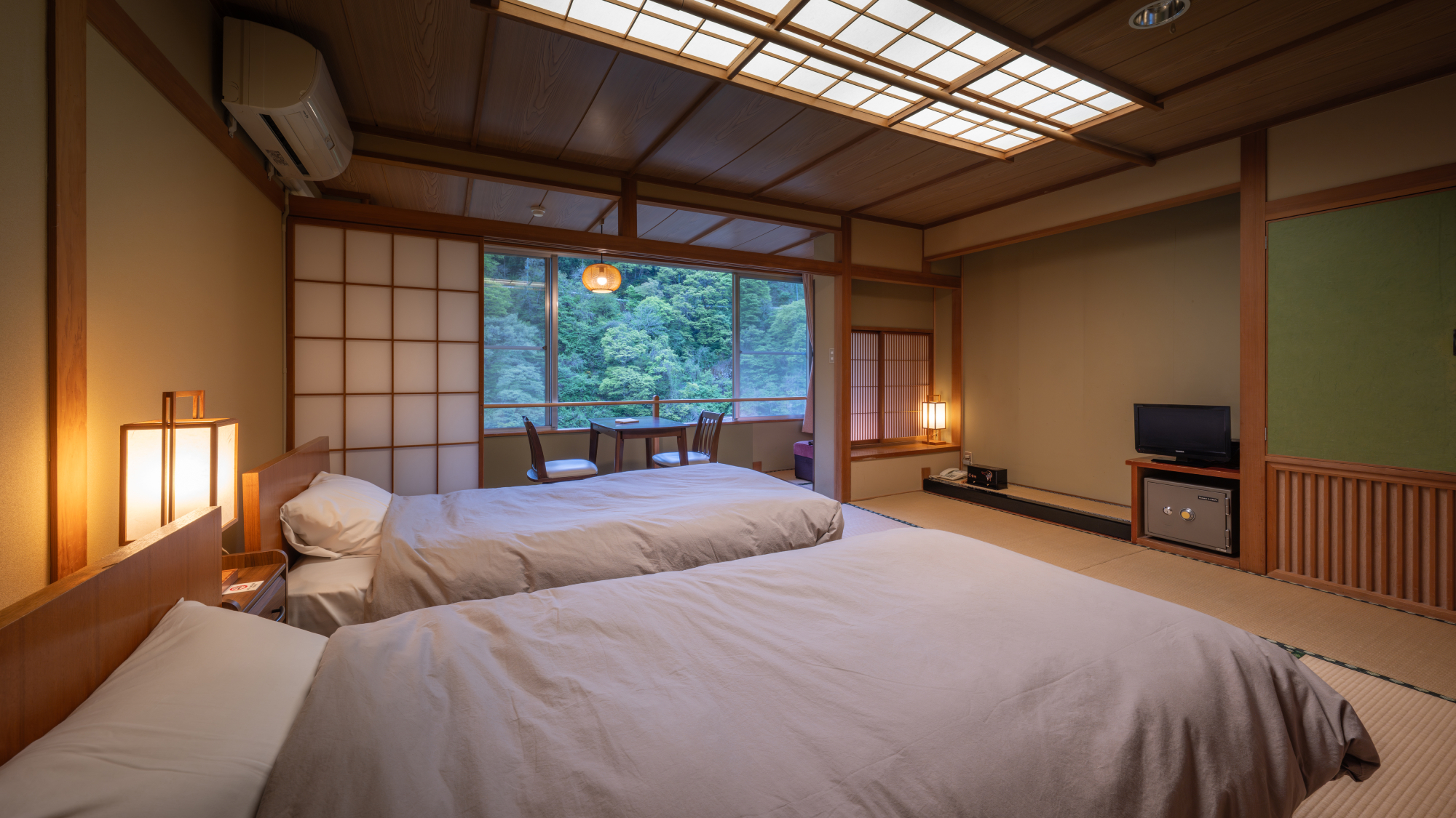 【客室】10畳ツインベッド