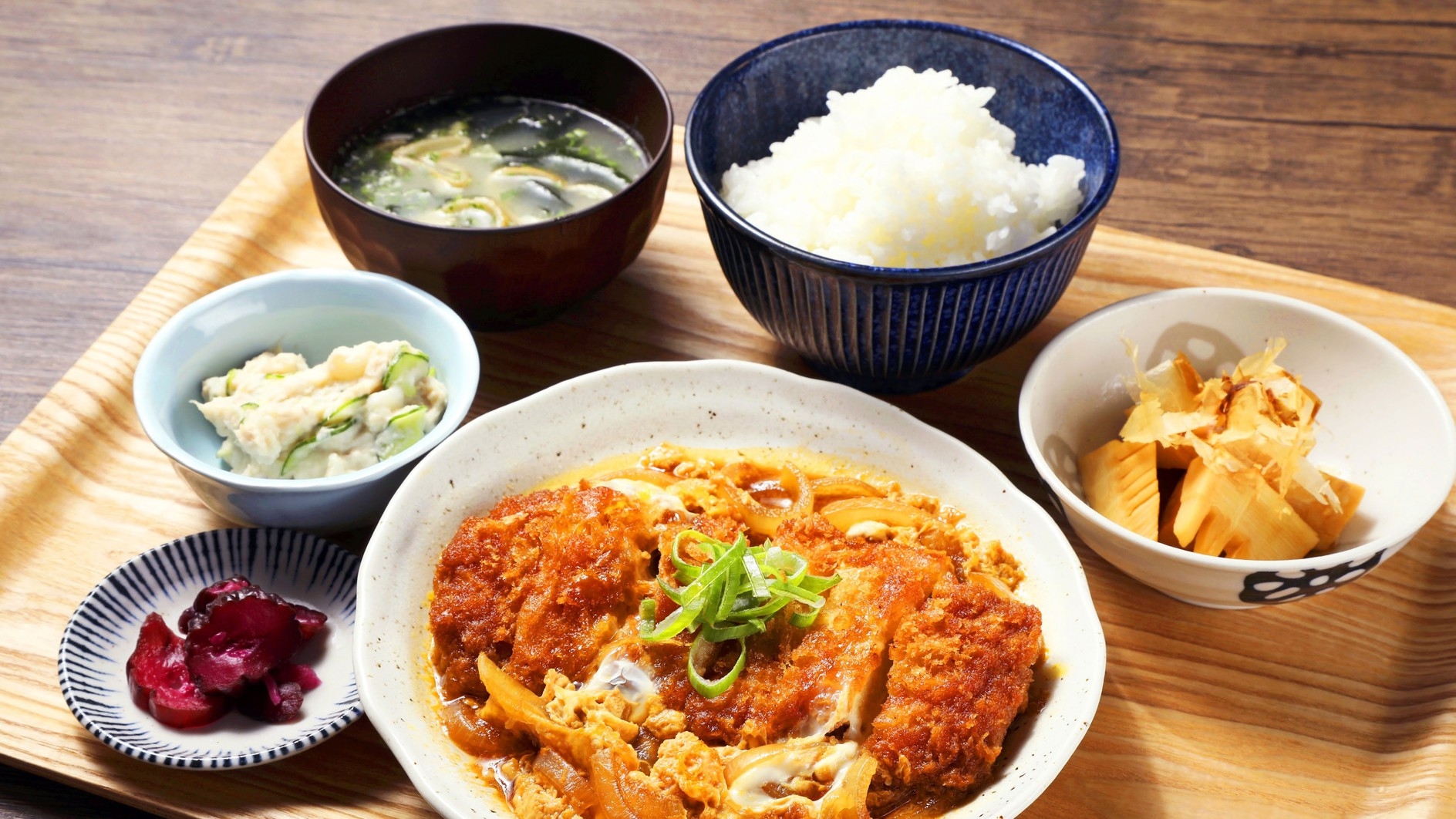 ＼26年7月新築オープン／【朝昼夕3食付き】食事の心配不要★朝食・日替わり夕食・昼食弁当をご提供