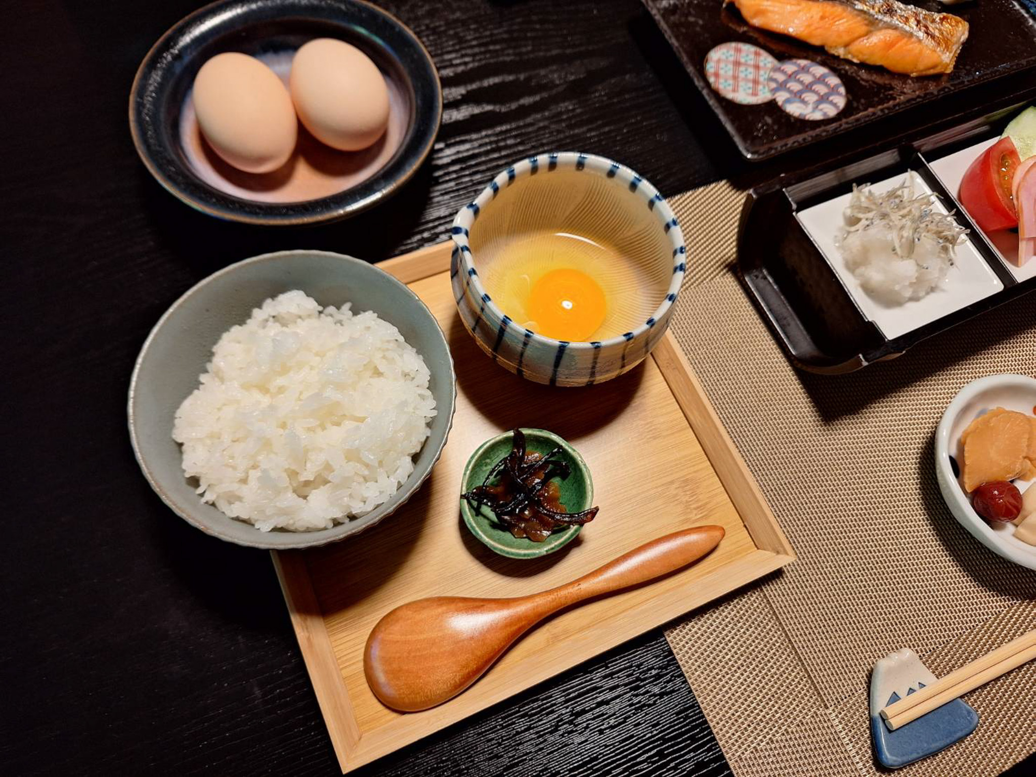 美黄卵の卵掛けご飯♪朝食の一品