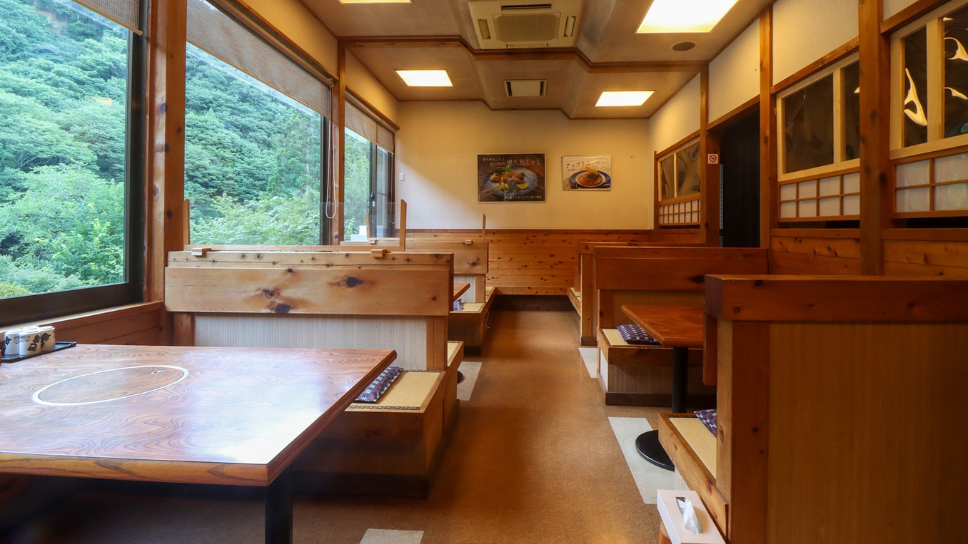 【2食付き】土曜日限定！手作り和朝食＋和風レストラン七曲りでしゃも料理夕食付きプラン