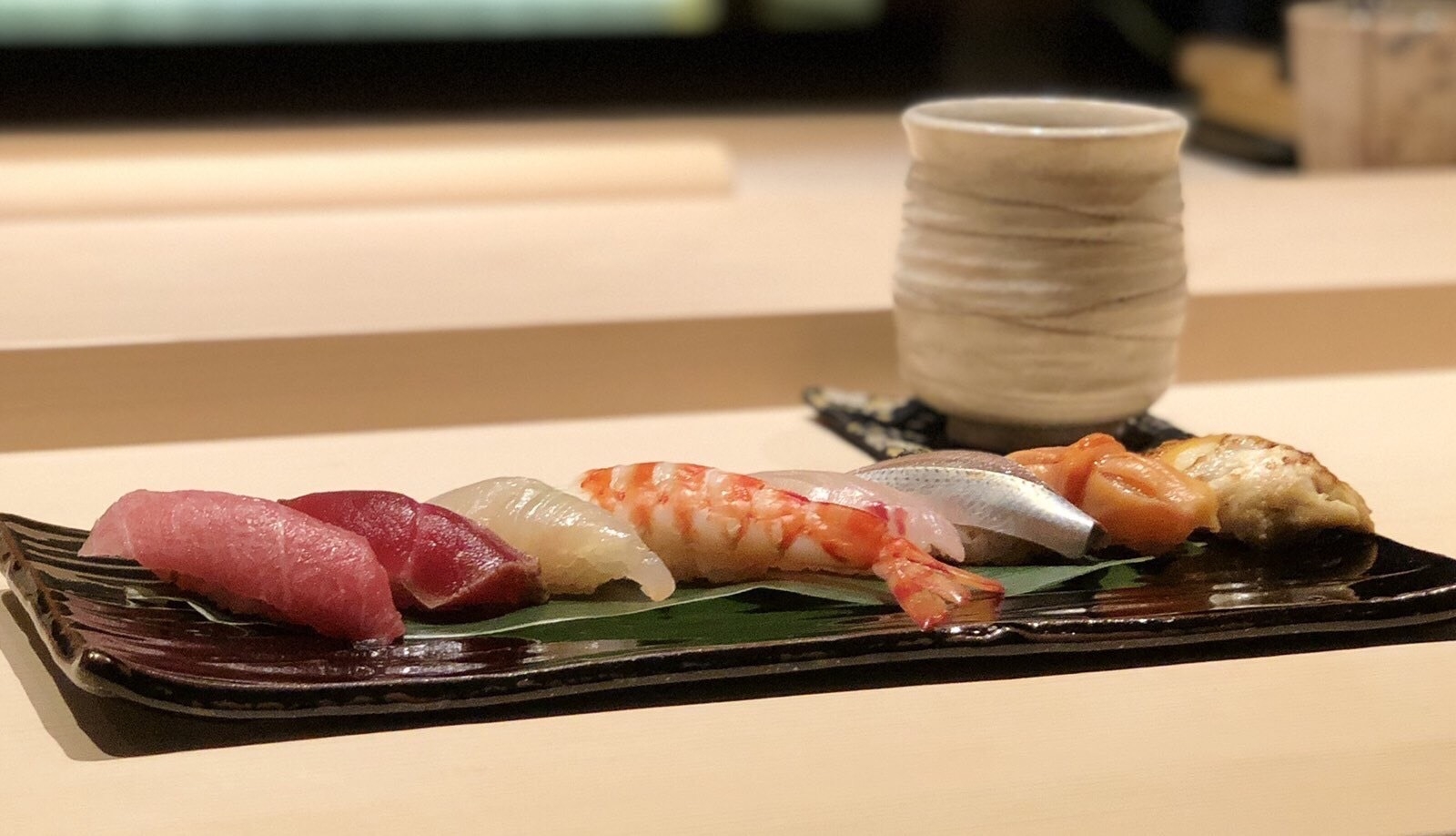 【夕朝食付】コンランショップ監修のブレックファスト＆鮨屋小野（温浴施設＆シェアラウンジ利用付）