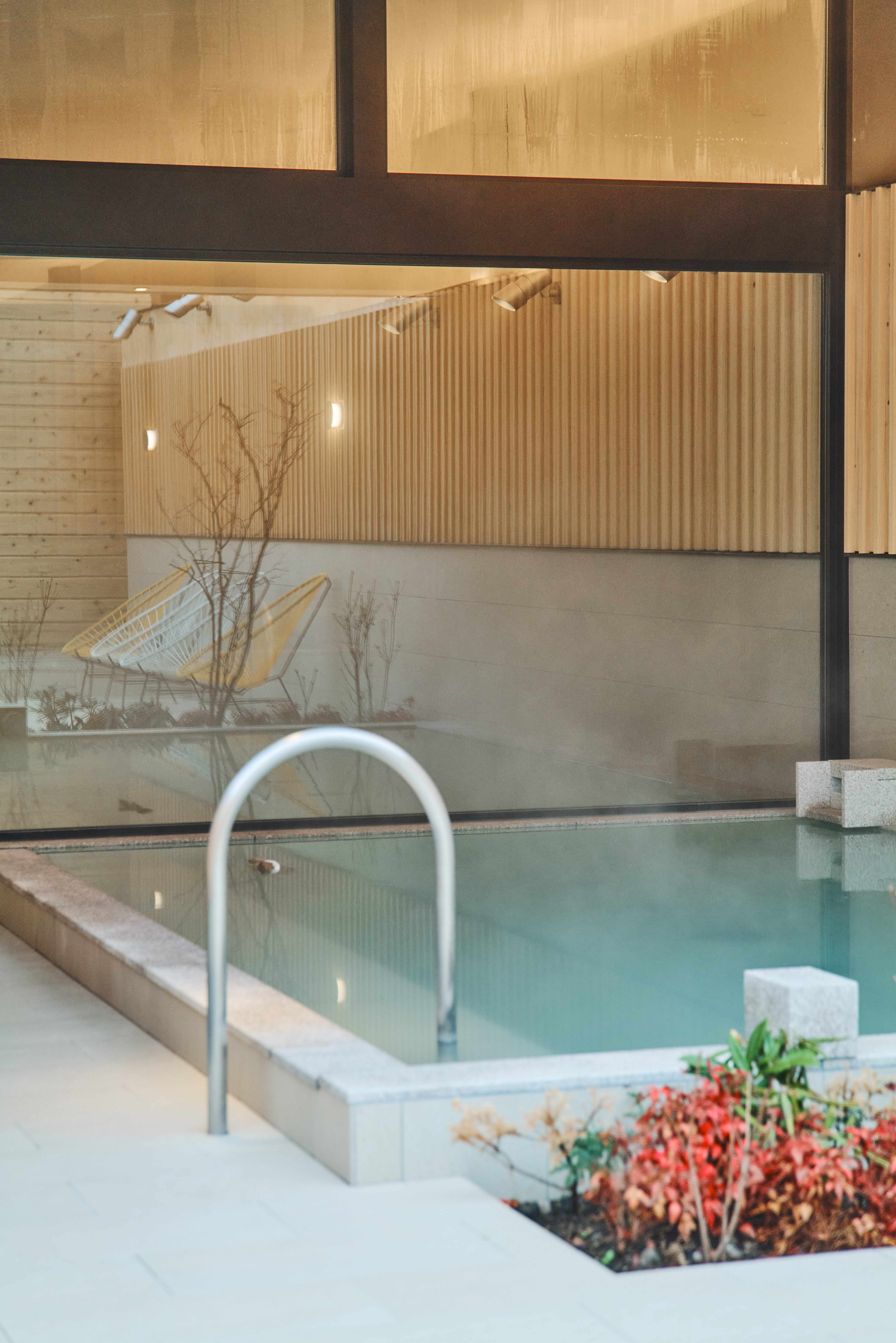 温浴施設「AQUAIGNIS GARDEN SPA」