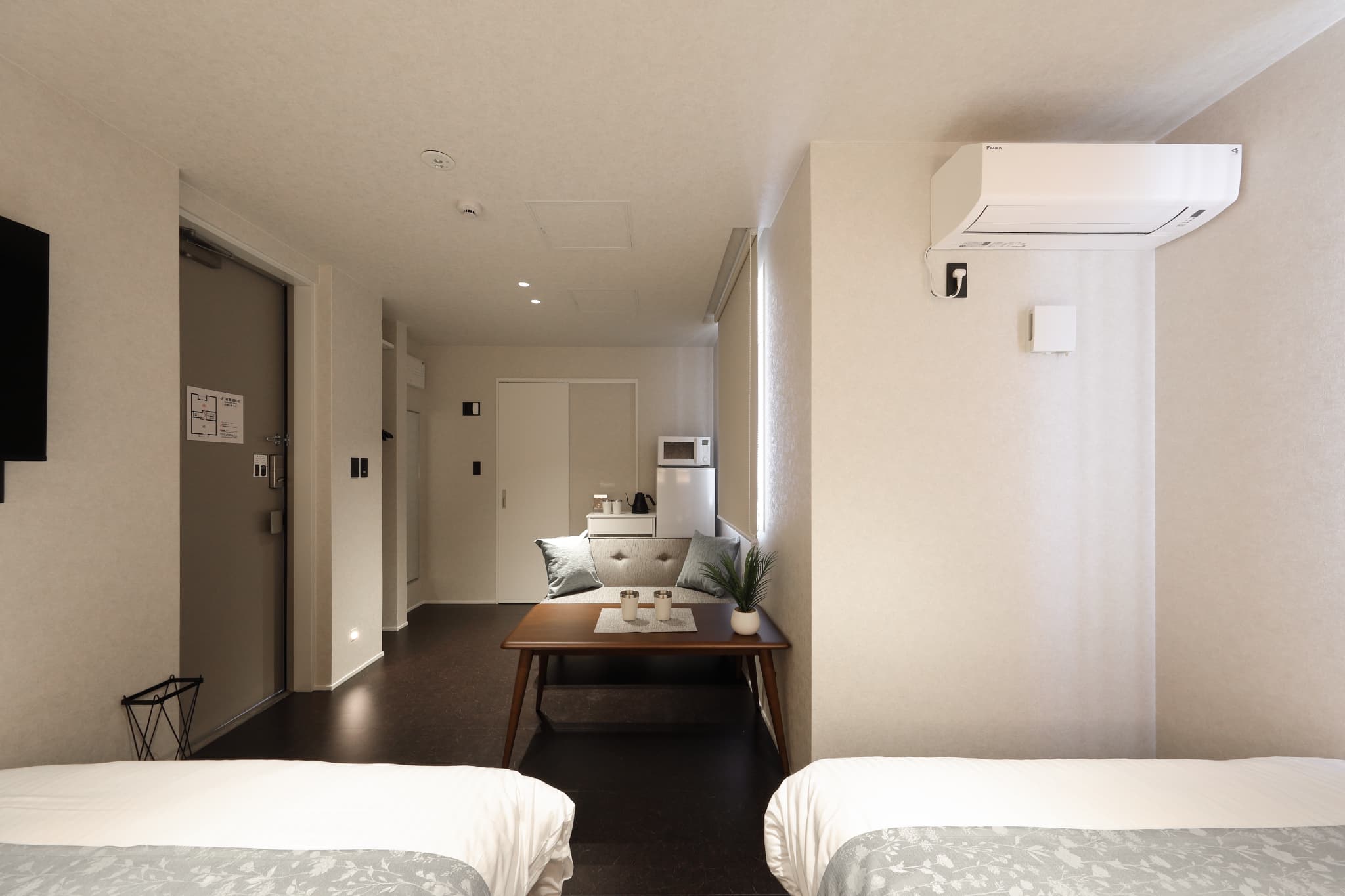 402号室家電側