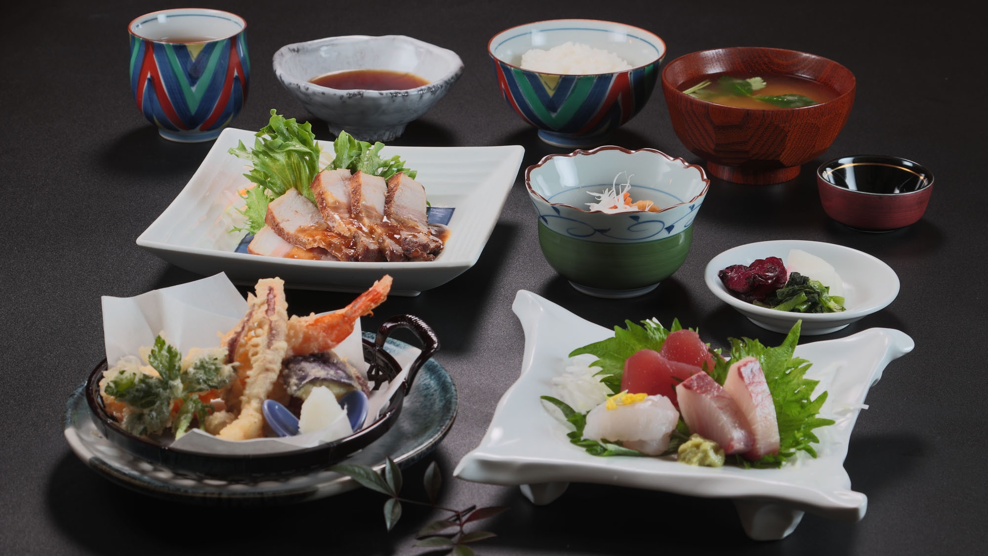 【平日限定】リーズナブル1泊2食｜刺身＆天ぷら付き和定食（観光・ビジネス）