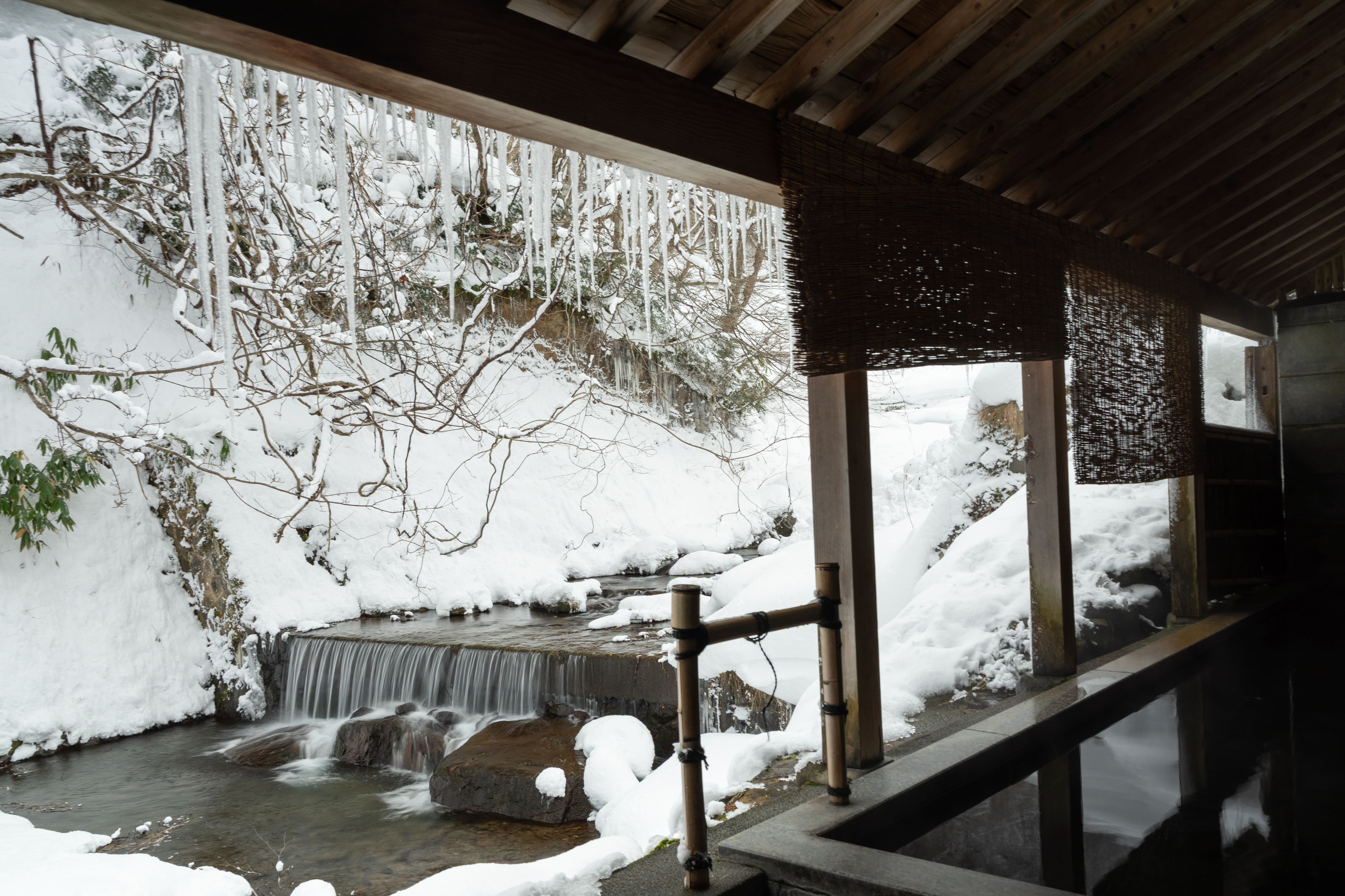 雪景色の露天風呂