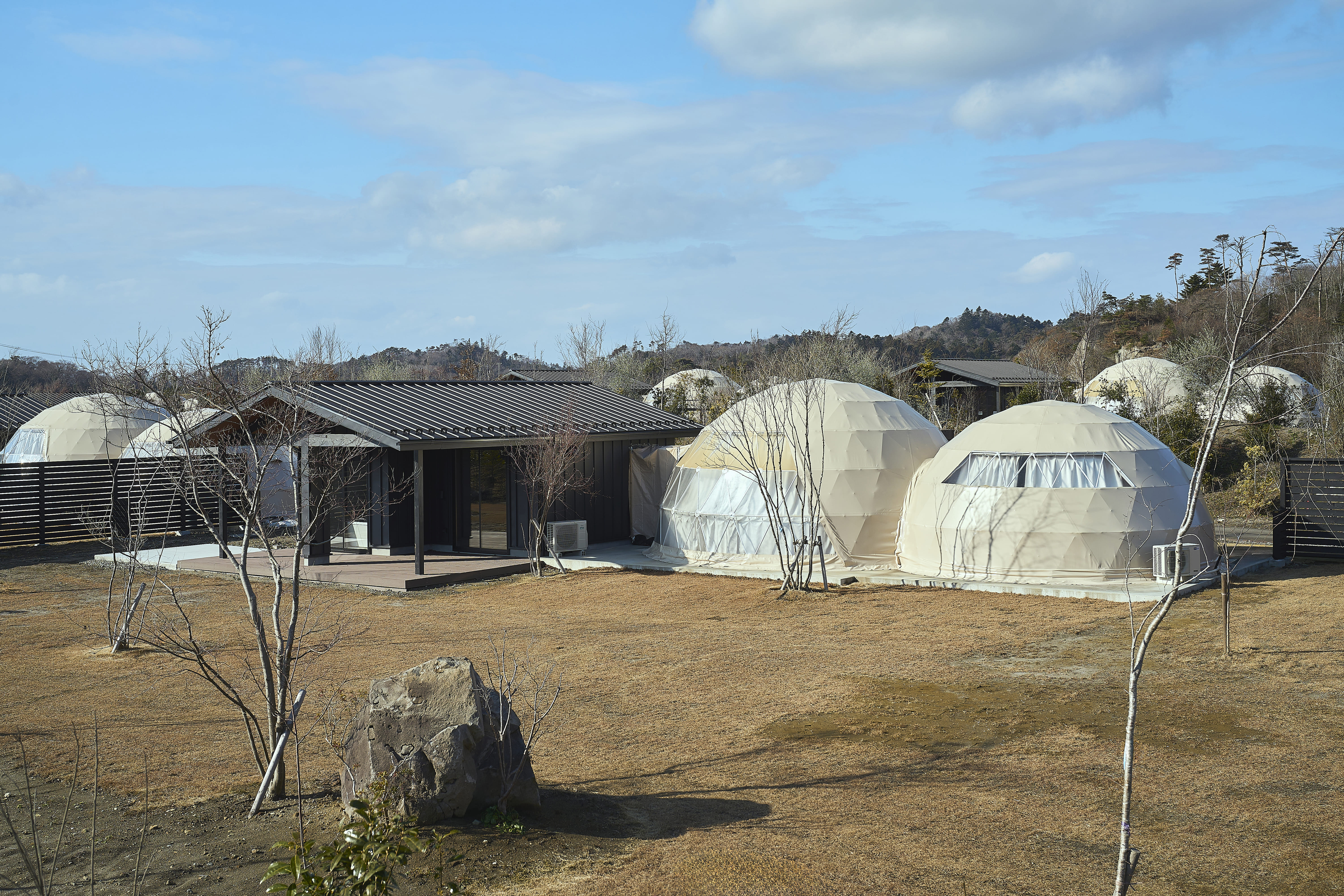 宿泊棟のお庭