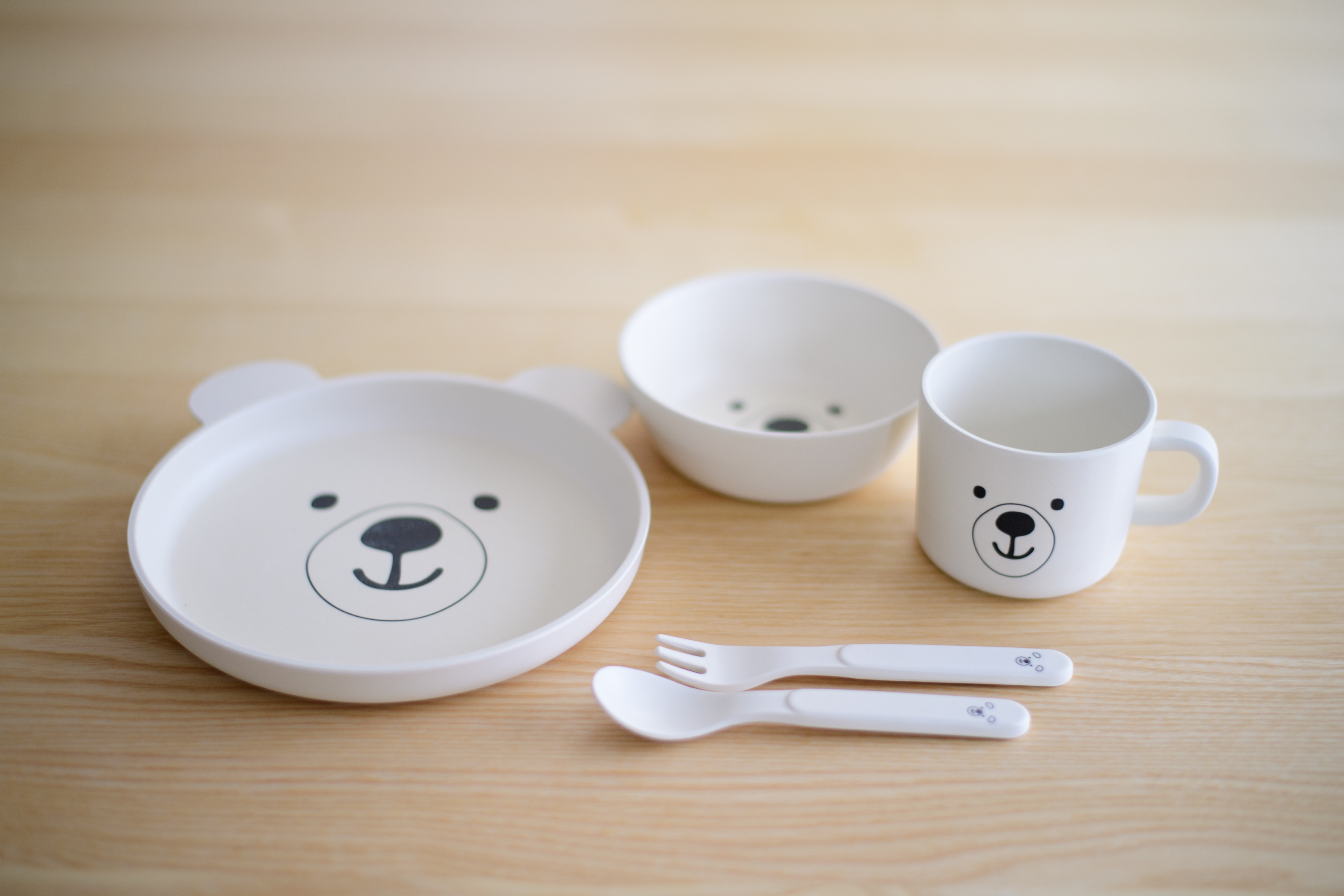 お子様用食器