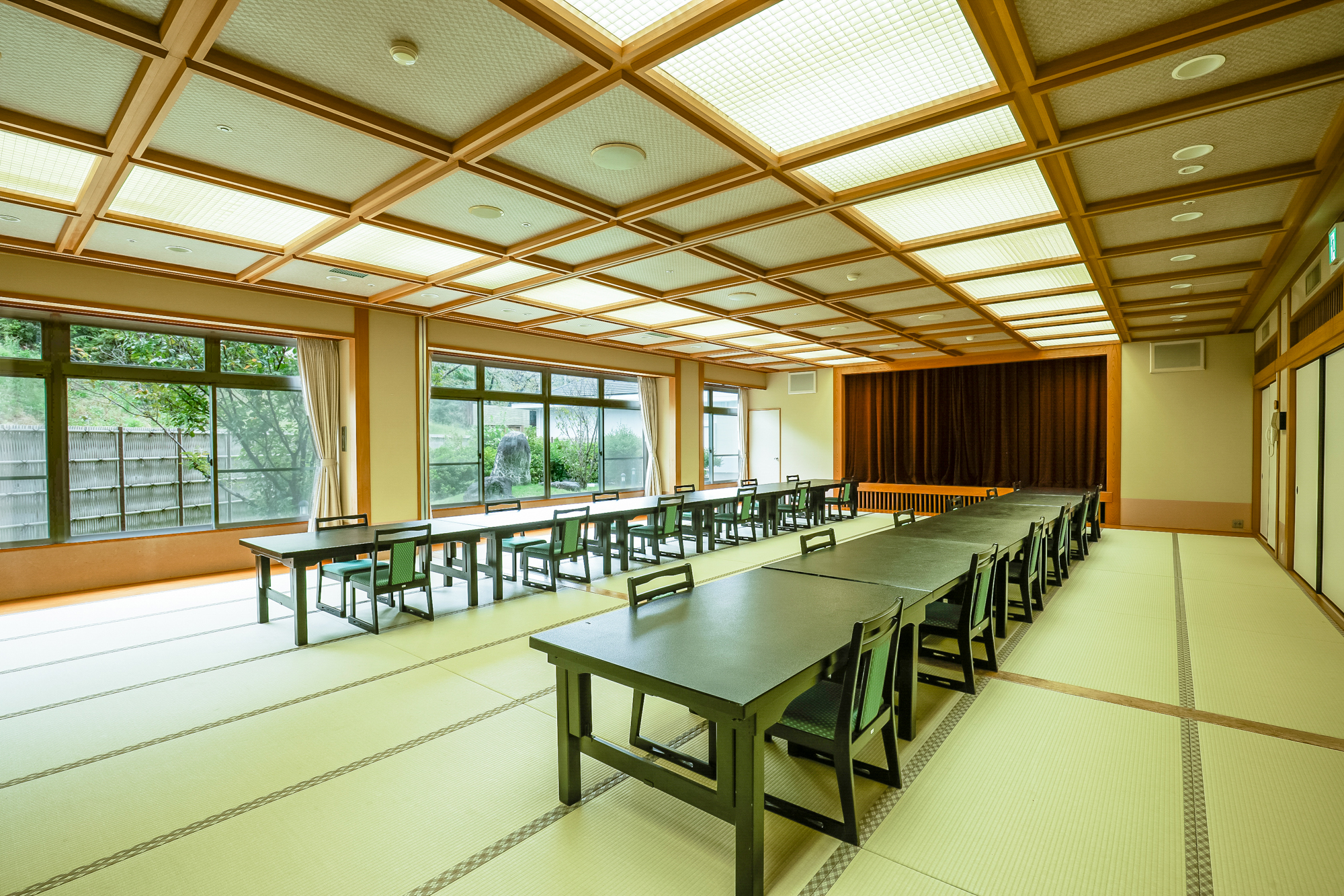 【大広間】各種宴会、会議等にご利用いただけます。※要予約