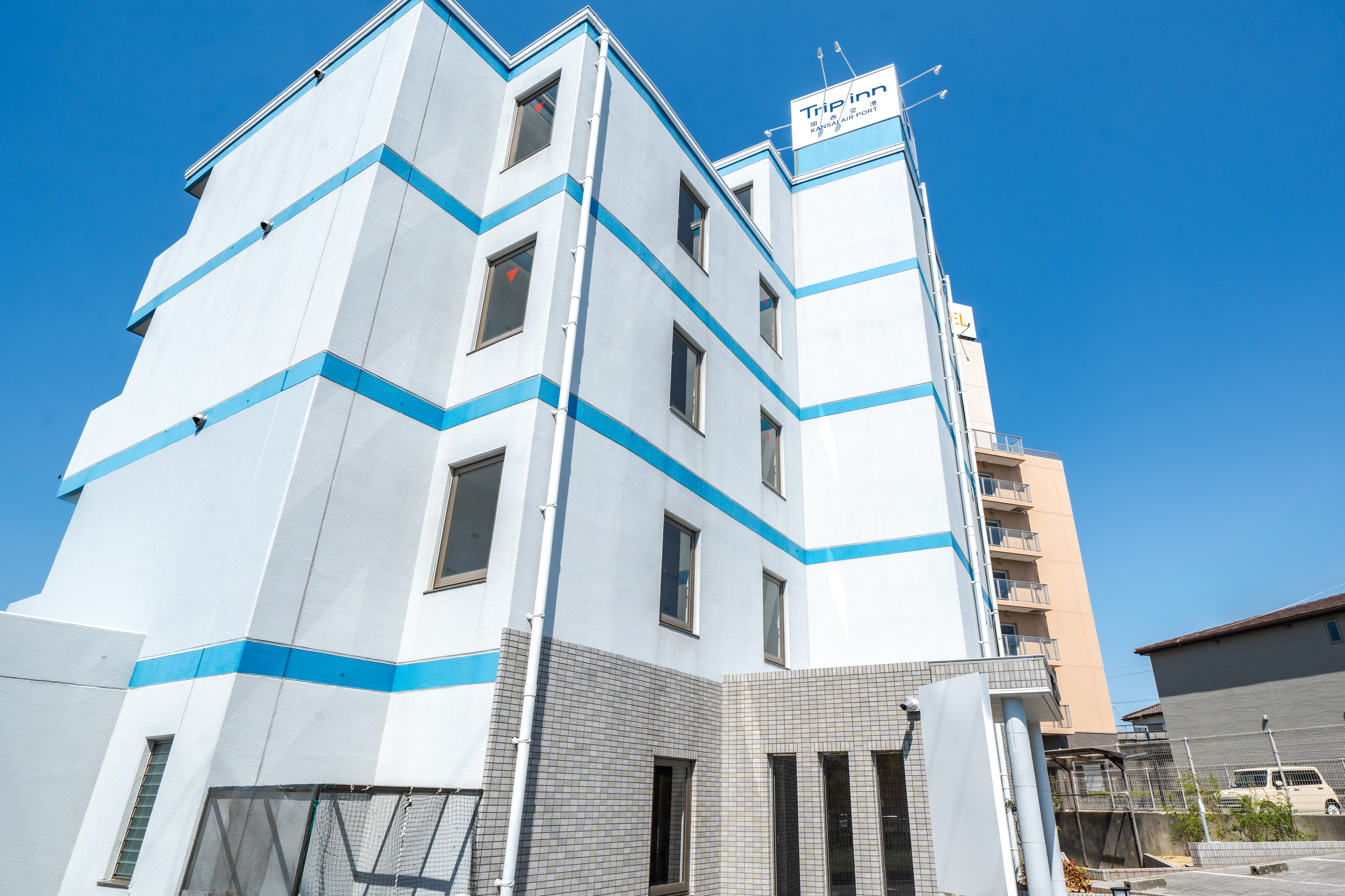 ホテル外観（正面）