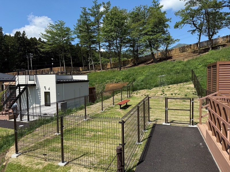 【愛犬と泊まれる】ヒノキ風呂付き客室で過ごす蔵王グランピング【朝・夕食付】