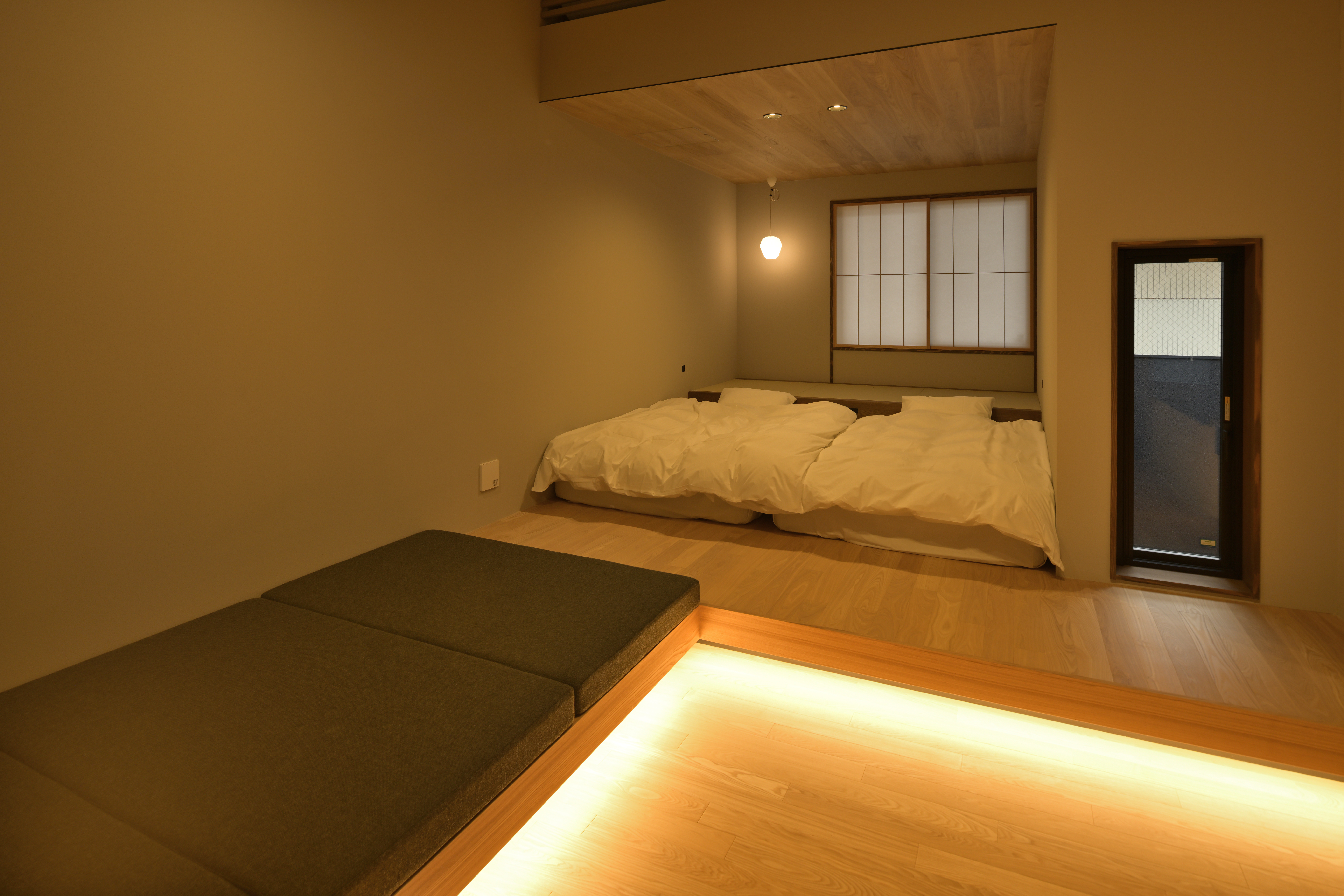 ROOM A・B　２階