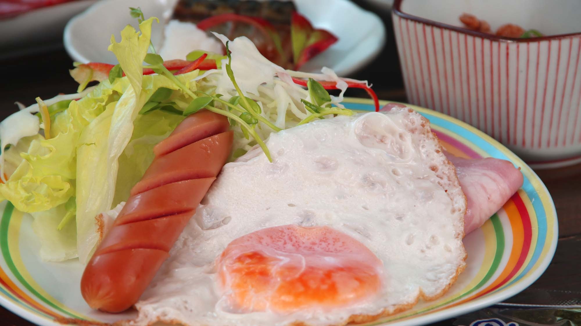 【連泊・朝食付き】４連泊以上でもっとお得に！朝食も日替わりだから毎日飽きない♪