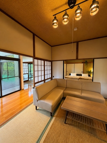限定【一棟貸し・ペット同伴可】山里の湯徒歩2分｜天然炭酸温泉を楽しむ素泊まり