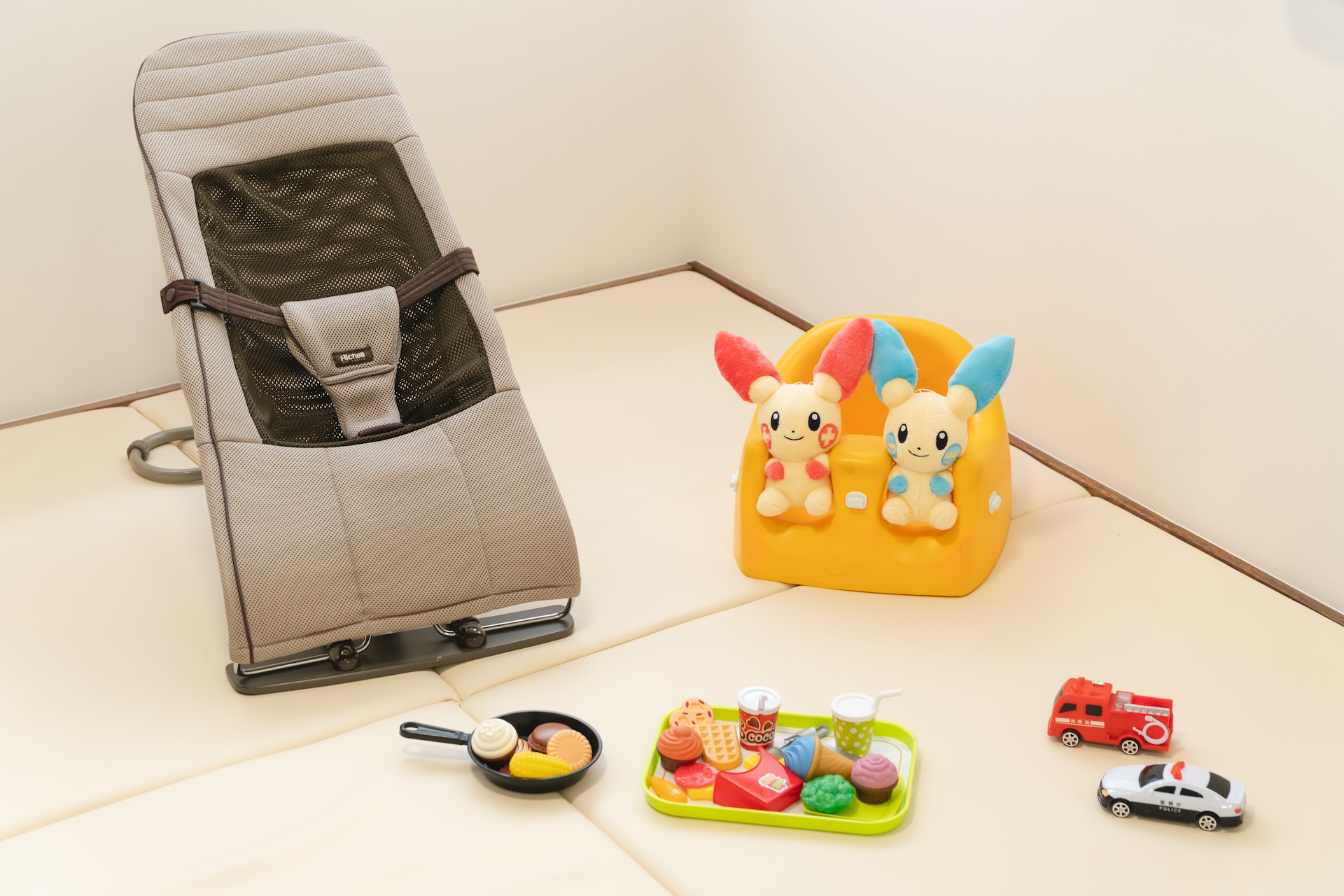 room Bおもちゃ