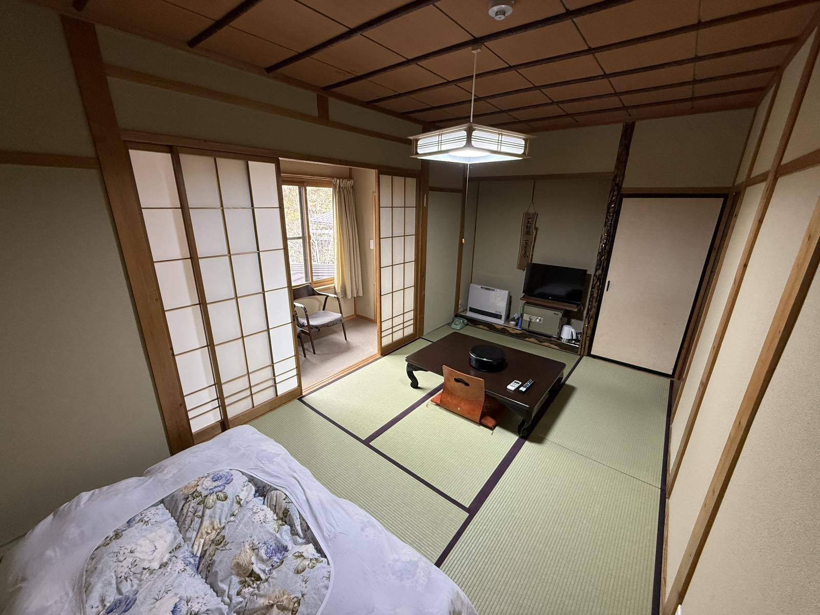 8畳室内