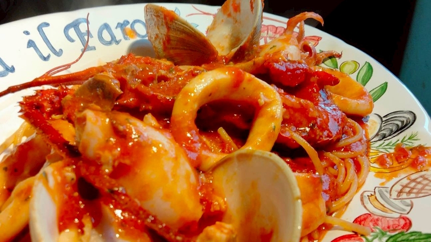 【土日限定◇記念日に】白浜で祝う特別な夜♪イルファーロ席予約＋デザート付（お食事代は別途必要）