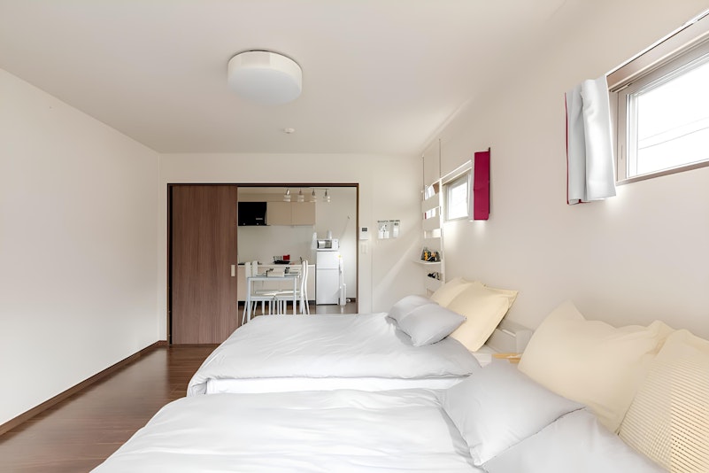 白が基調の綺麗なお部屋です。