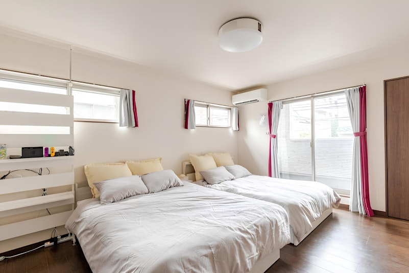 ゆとりのある寝室です。