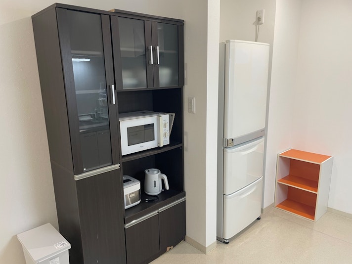 共用冷蔵庫と電子レンジ