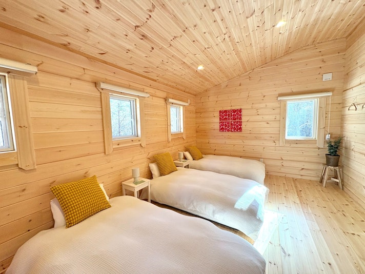 ロフトには3～４つのベッド