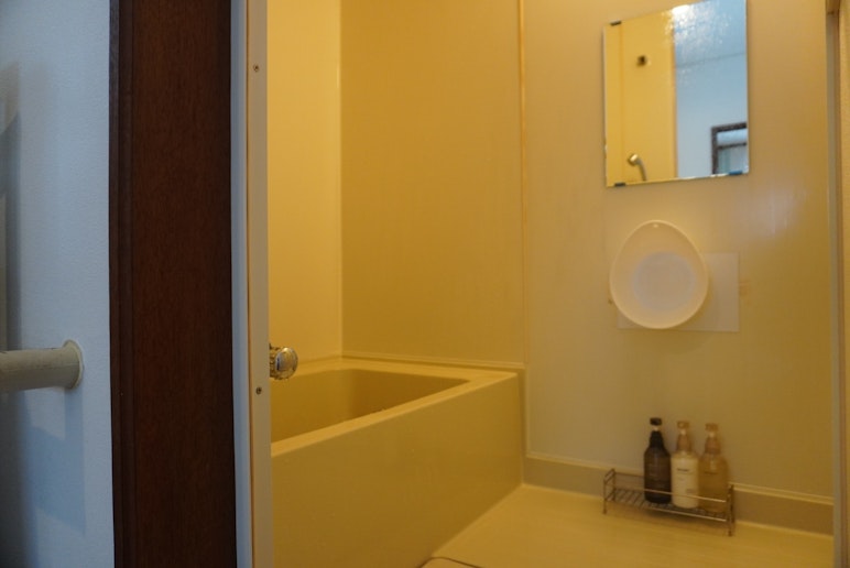 浴室　シャンプーコンディショナーボディソープ