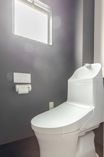 トイレです。トイレは２階と4階にそれぞれございます。