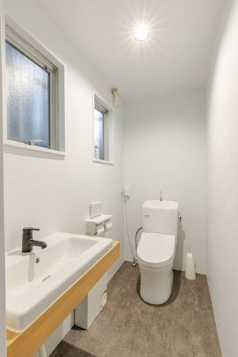 ゆとりのあるお手洗いです。