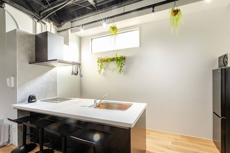 カウンターで食事をすることも可能です。