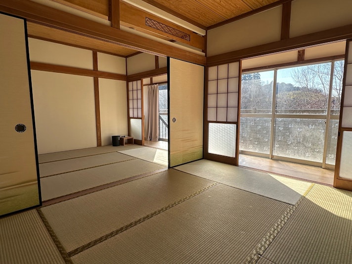 ２階北和室６畳から南和室６畳