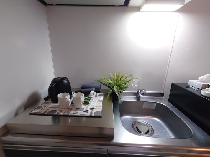 キッチンです。IHコンロご入用の方はおっしゃってください。