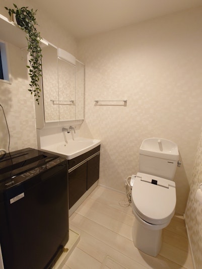 トイレ、洗面所一体です