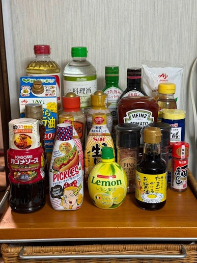 調味料盛りだくさん