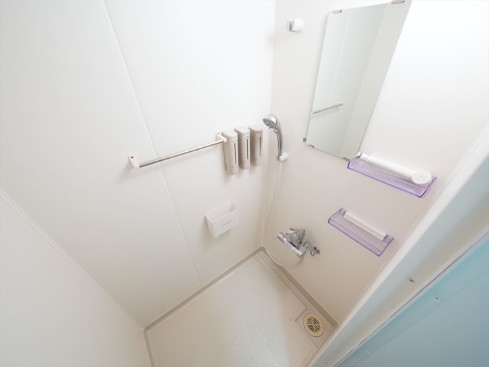 シャワールーム（１階）