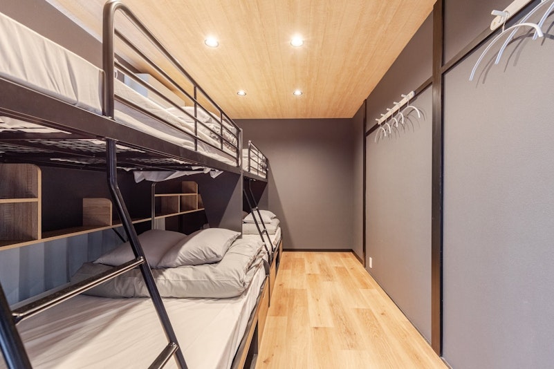 いつでも清潔な寝具でお待ちしております。