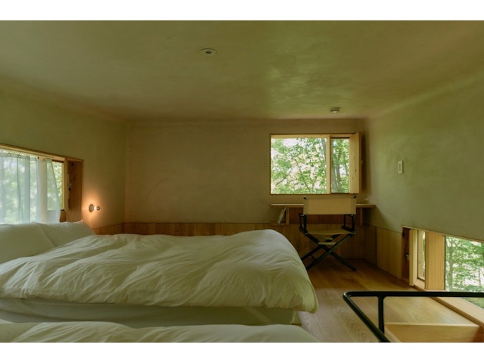 ダブルベッドとシングルベッドと書斎。