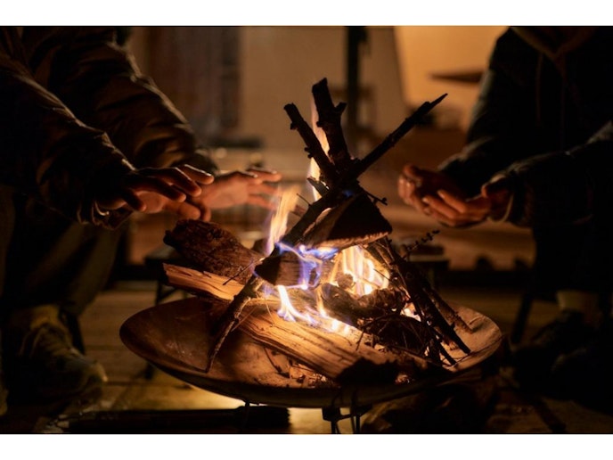 薪や着火剤はist でも販売しています