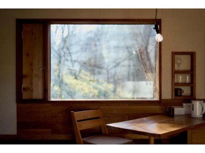 大きな窓はその季節を映します。
