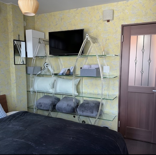 季節によって毛布など余分にお出ししてあります。