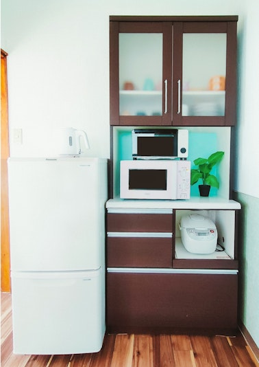 冷蔵庫,ケトル,食器棚,電子レンジ,トースター,炊飯器