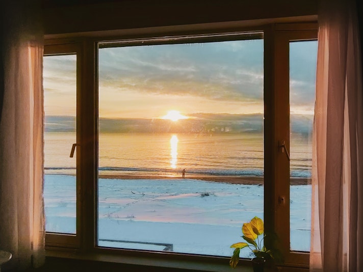 10月～3月は日の出が見られます