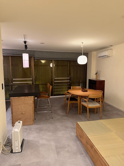 ダイニングテーブル