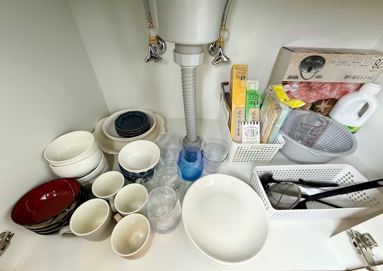 食器も各種ございます！